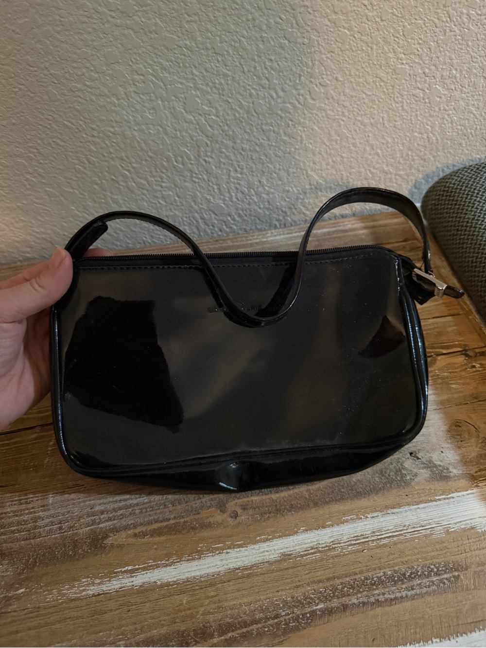 La Bagagerie Black Patent Shoulder Bag - Women EUC